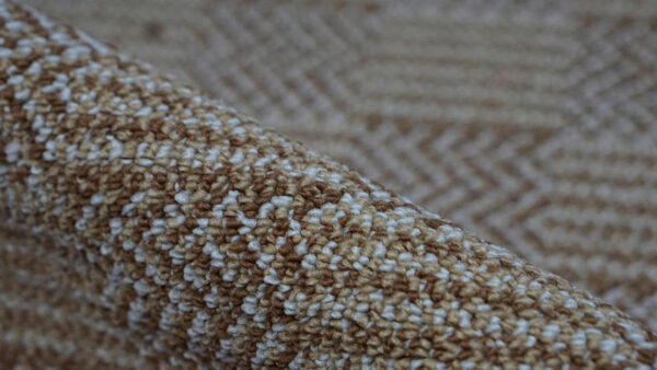 thảm trải sàn dầu tiếng